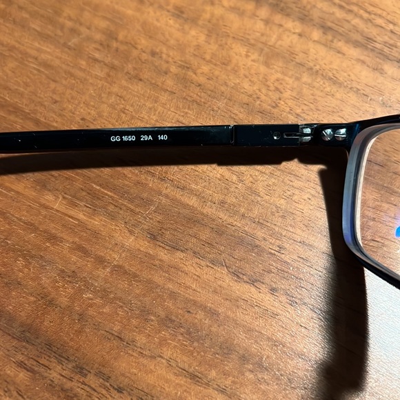 Gucci Eyeglass Frames - Picture 5 of 12